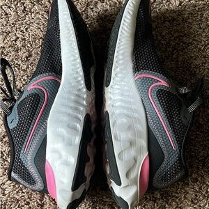 Nike Renew Volleyball Women's Black and Pink Sneakers